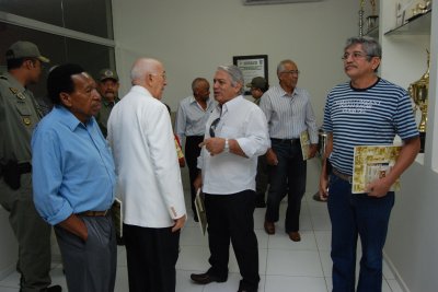 Oficiais da reserva na Galeria