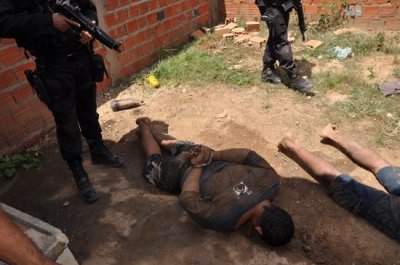 indivduos flagrados na escavao do tnel