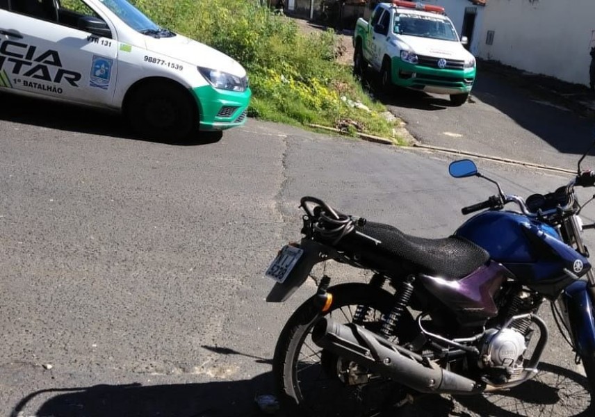 MOTOS