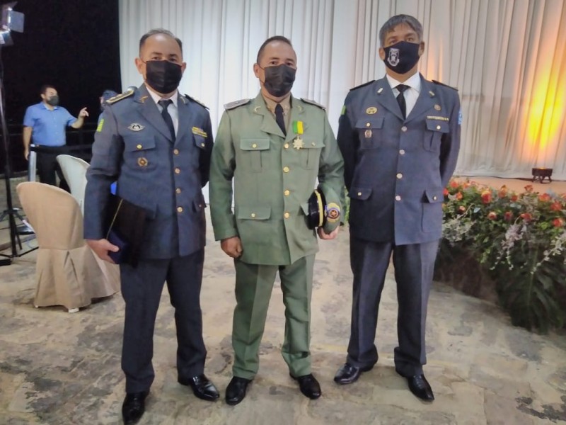 Comandante-geral da PMPI participa de festividades do Dia do Piau