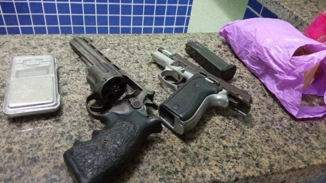 PMPI apreende armas e entorpecentes durante rondas em Lus Correia